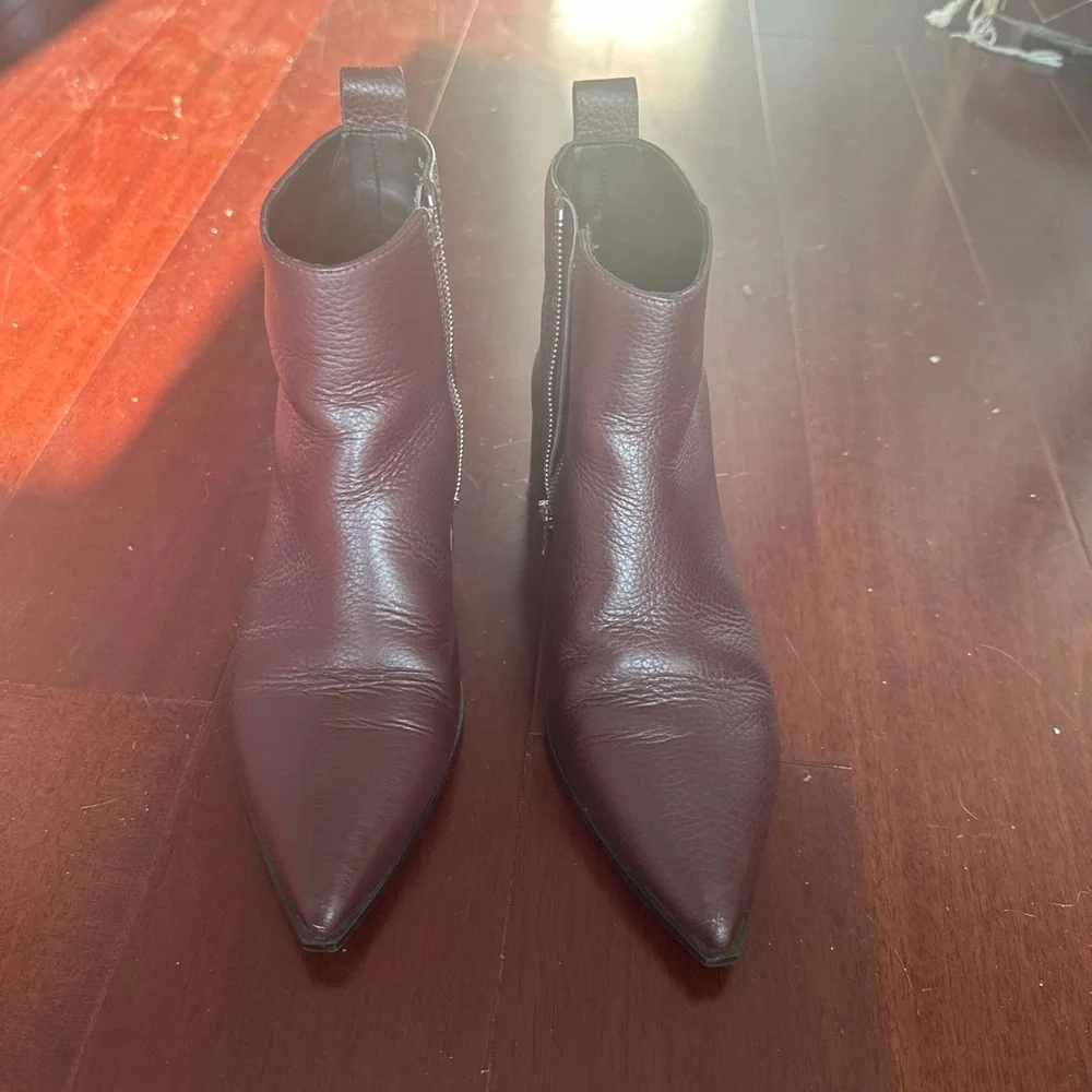 Everlane Boss Boot in Burgundy — 8.5 - Picture 1 of 4